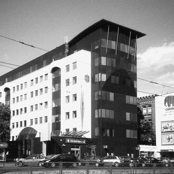 Bank Powszechnej Kasy Oszczędności Banku Polskiego - projekt przebudowy i rozbudowy budynku na biurowiec i bank; Gdańsk