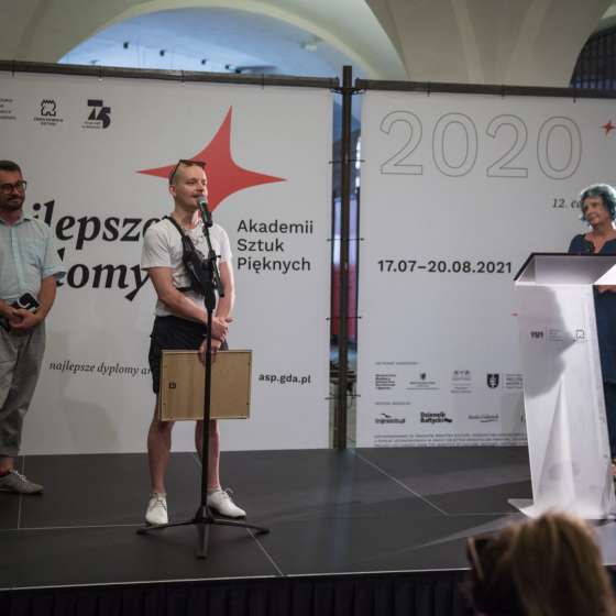 Najlepsze Dyplomy Akademii Sztuk Pięknych 2020 | Wernisaż połączony z uroczystym wręczeniem nagród