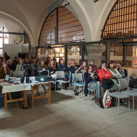 Sympozjum | Koniec książki